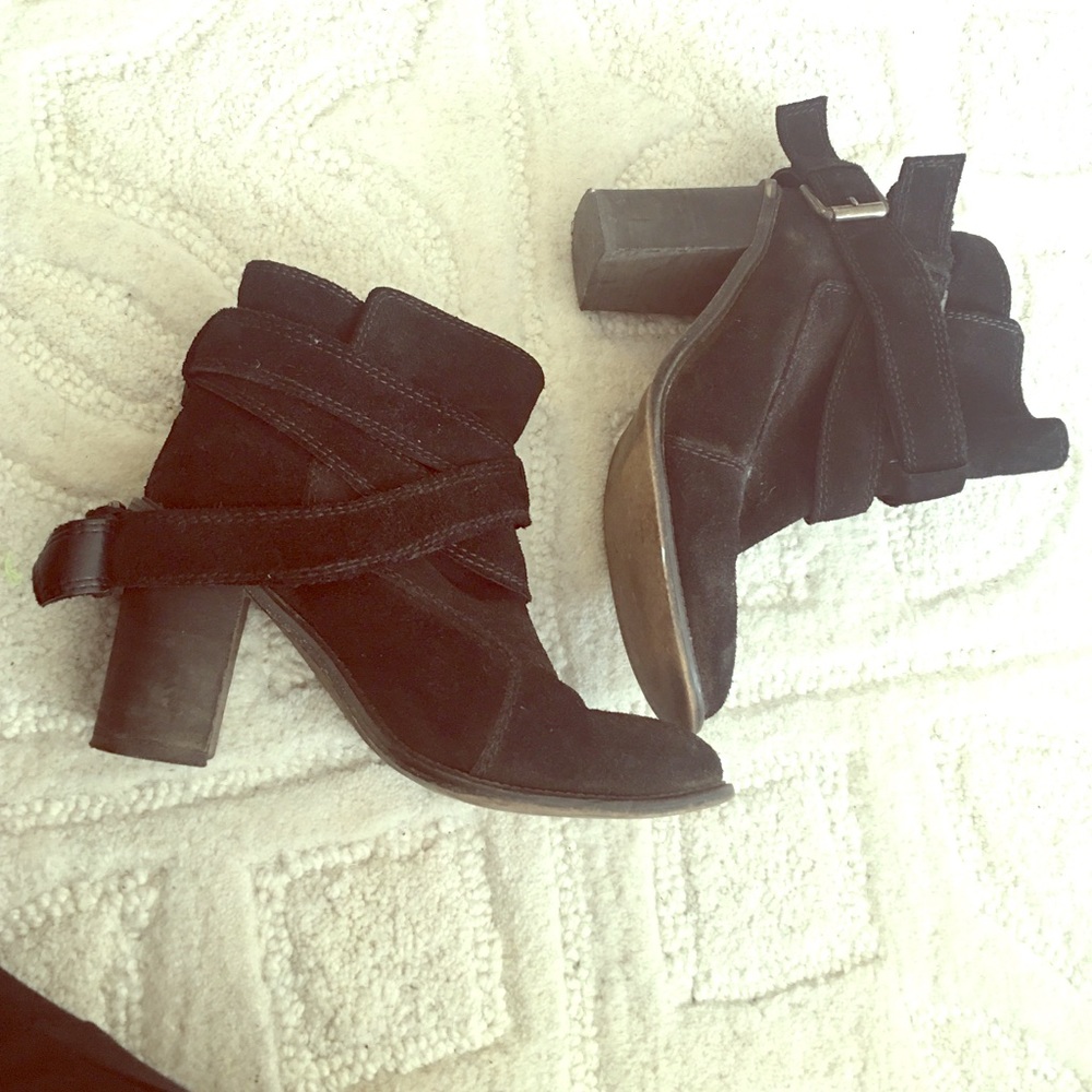 Zara black suede boots with straps size 36eu 6us